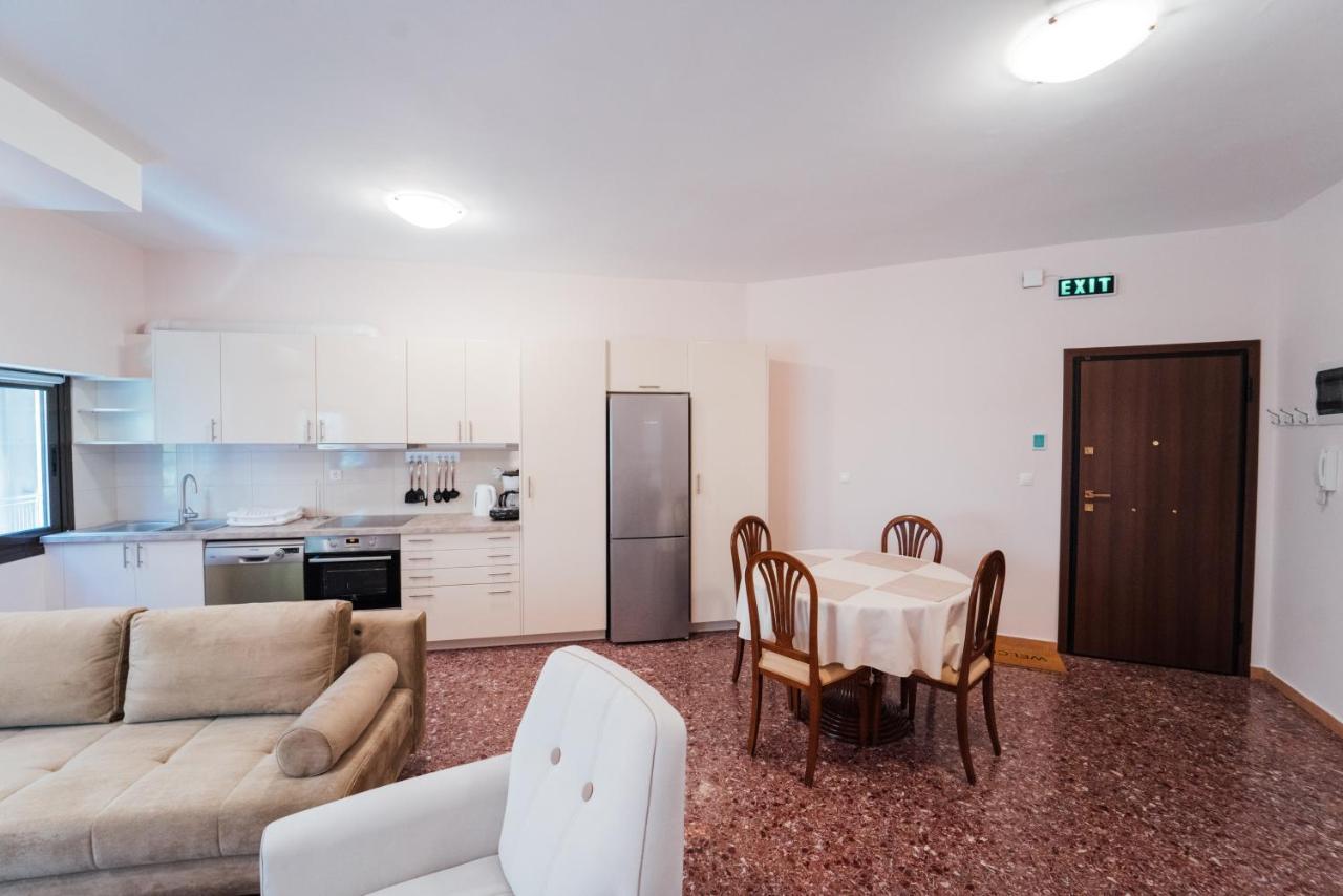 Luxury Apartment In Plaka - Acropolis Athen Exterior foto