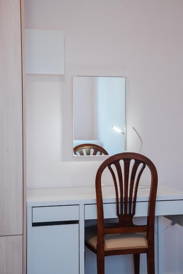 Luxury Apartment In Plaka - Acropolis Athen Exterior foto